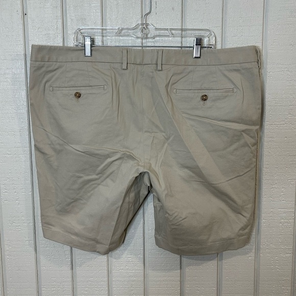 J. Hilburn Khaki Shorts, size 45. NWT. - Picture 3 of 5
